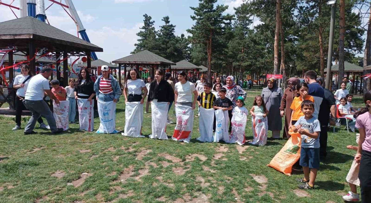 Erzurumda Koruyucu Aile Festivali düzenlendi