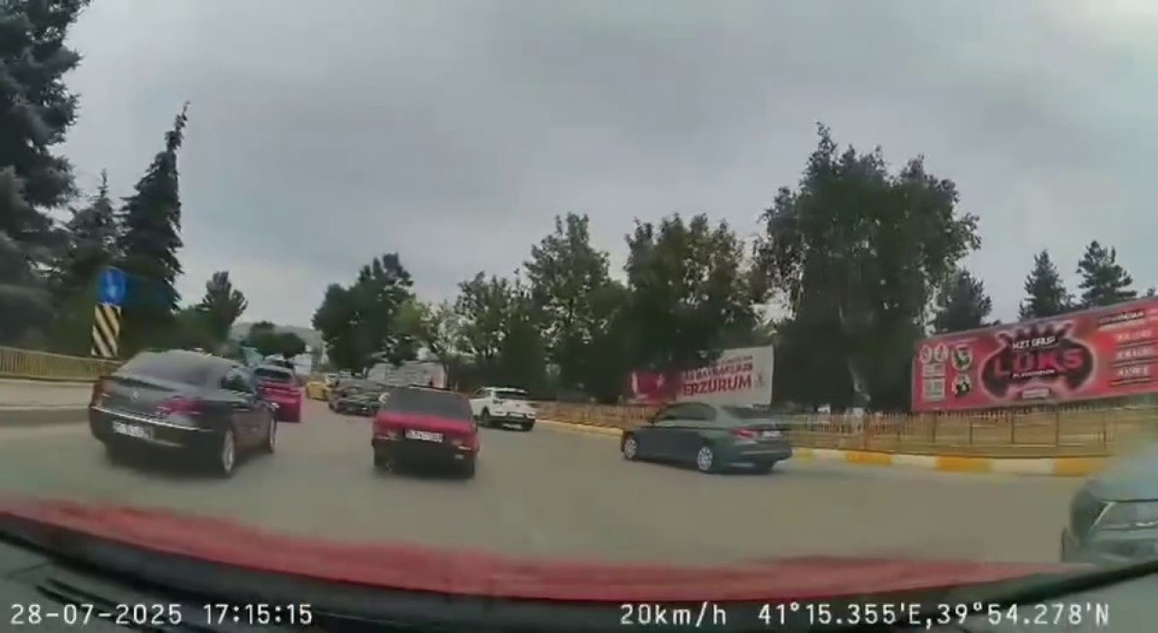 Erzurumda modifiyeli ve abart egzozlu araçlara denetim: 12 araç trafikten men edildi