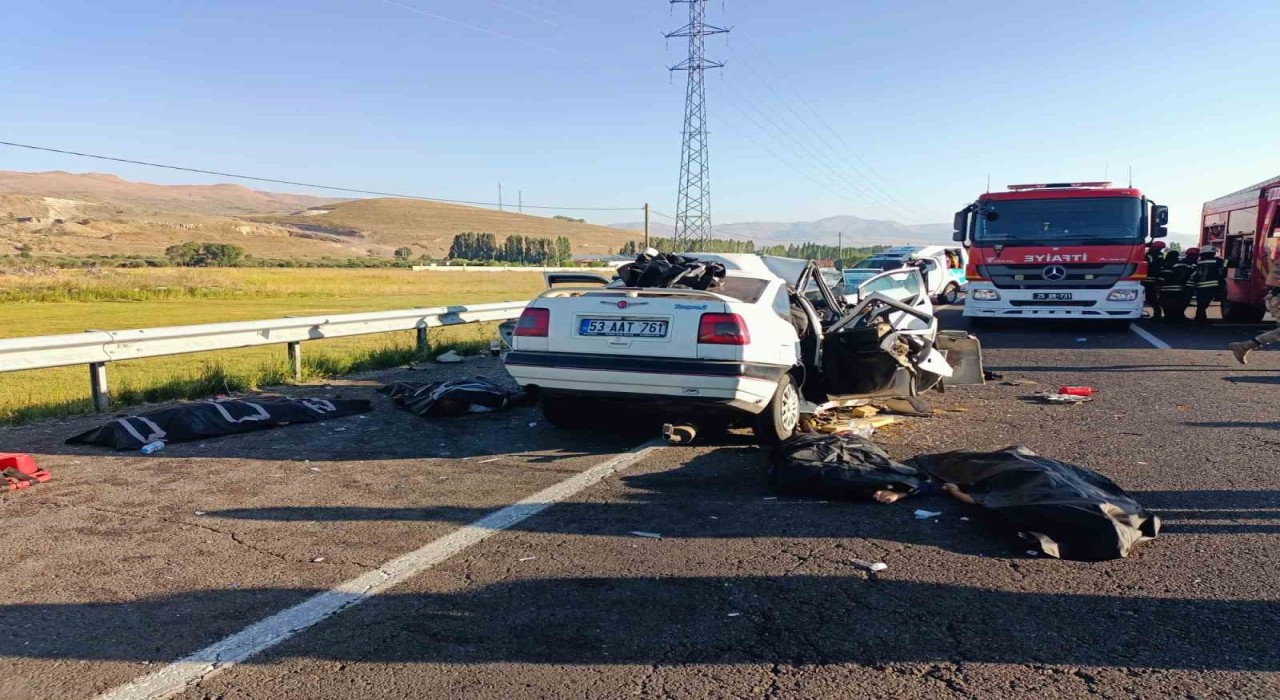 Erzurumdaki feci kazada vefat edenlerin kimlikleri belli oldu