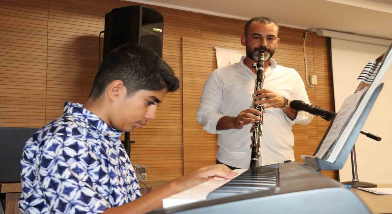 Esentepe Gençlik Merkezi yaz kursları sona erdi