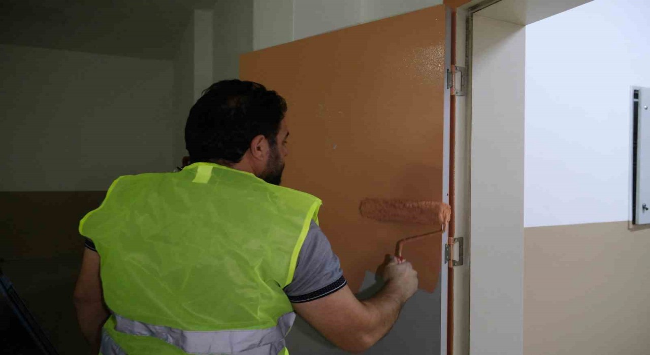 Esenyurtta 11 kreşte yenileme çalışmalarında sona gelindi