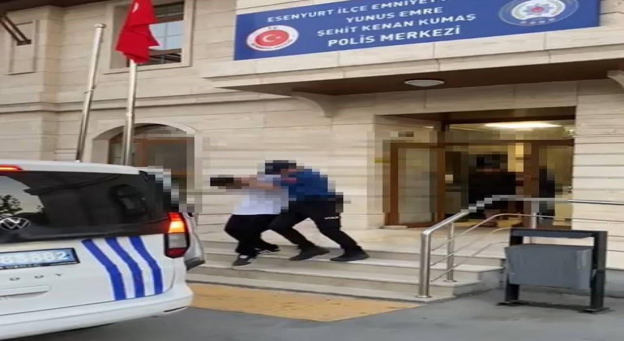 Esenyurtta sokak ortasında silahlı sopalı kavgada 2 şüpheli yakalandı