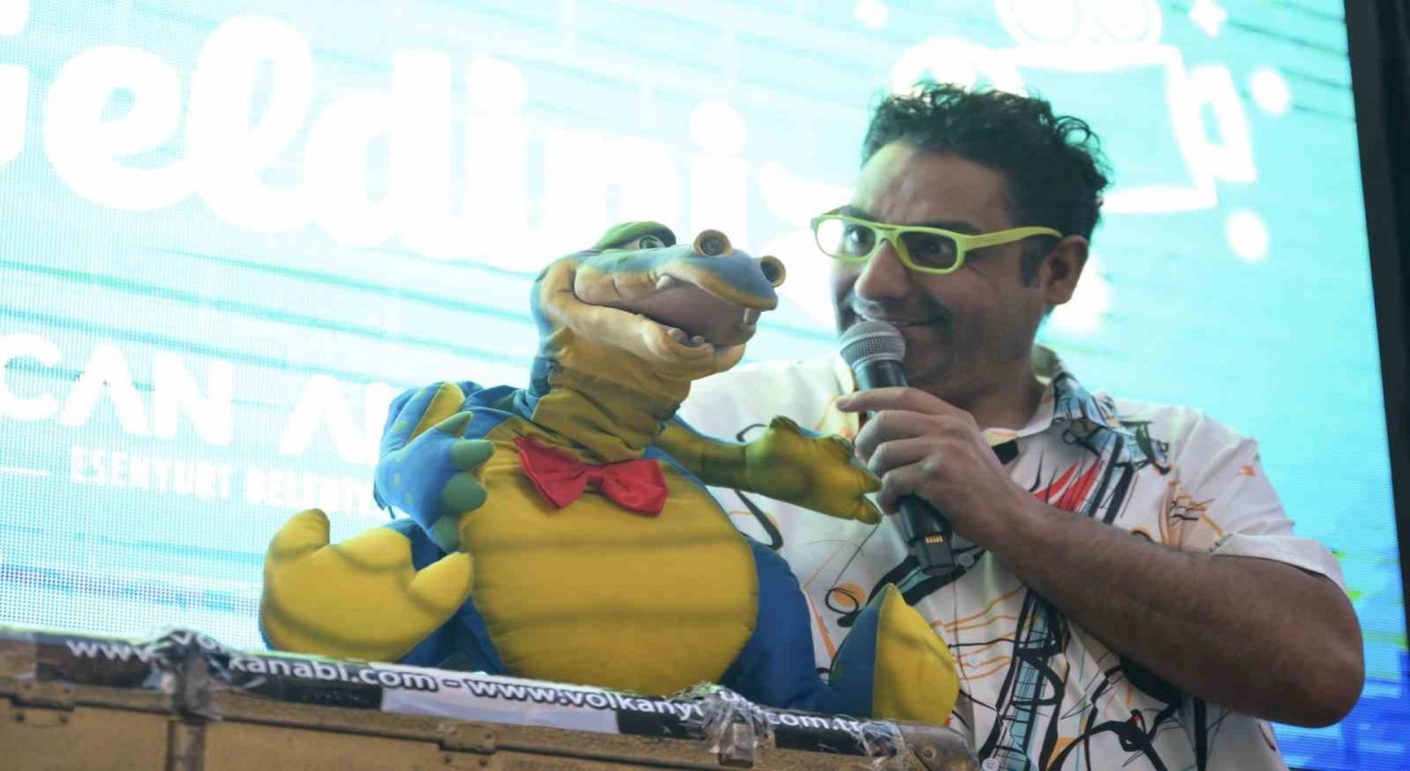 Esenyurtta yaz akşamları açık havada renkleniyor