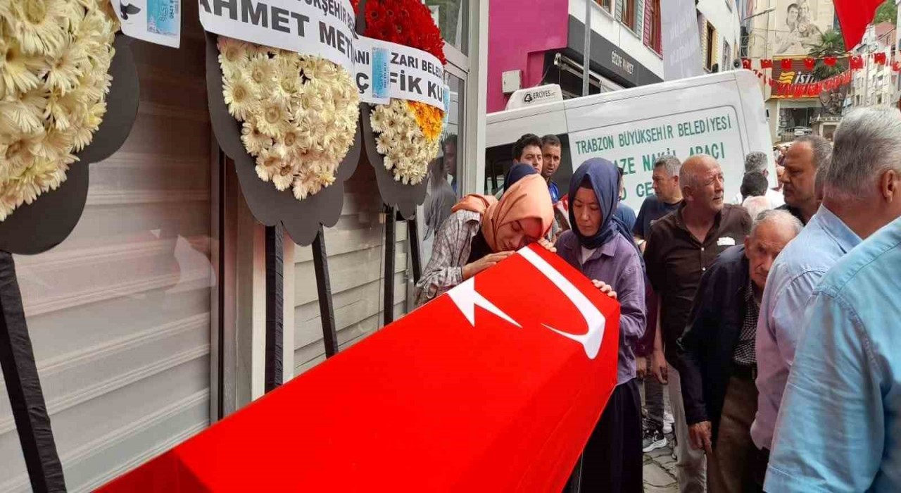 Eski Bakan Mustafa Demire son görev