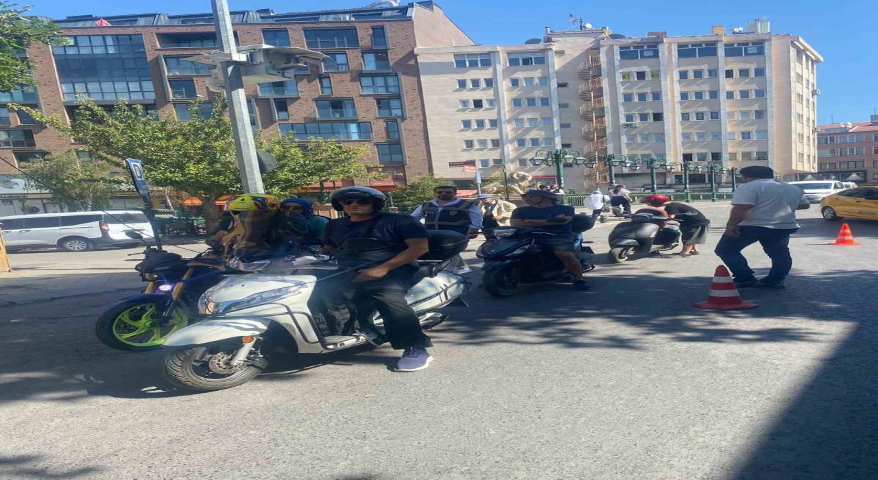 Eskişehirde motosiklet denetimi