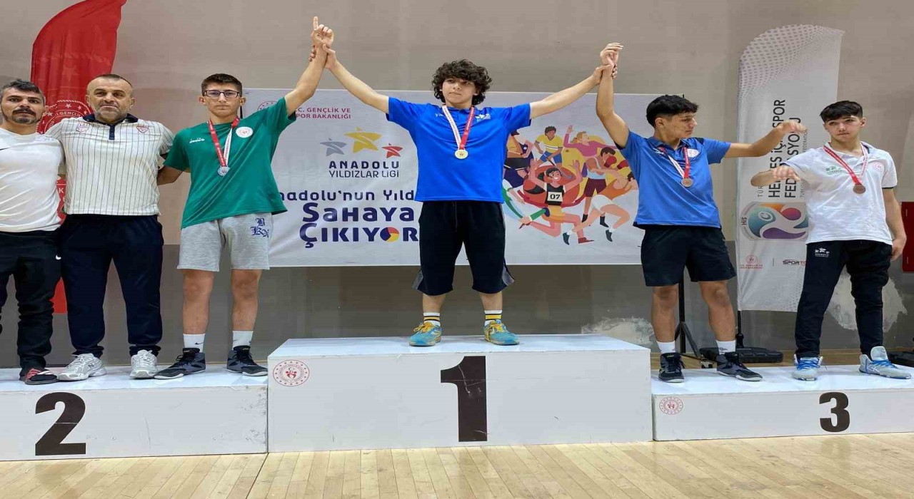 Eskişehirli sporcunun güreş başarısı