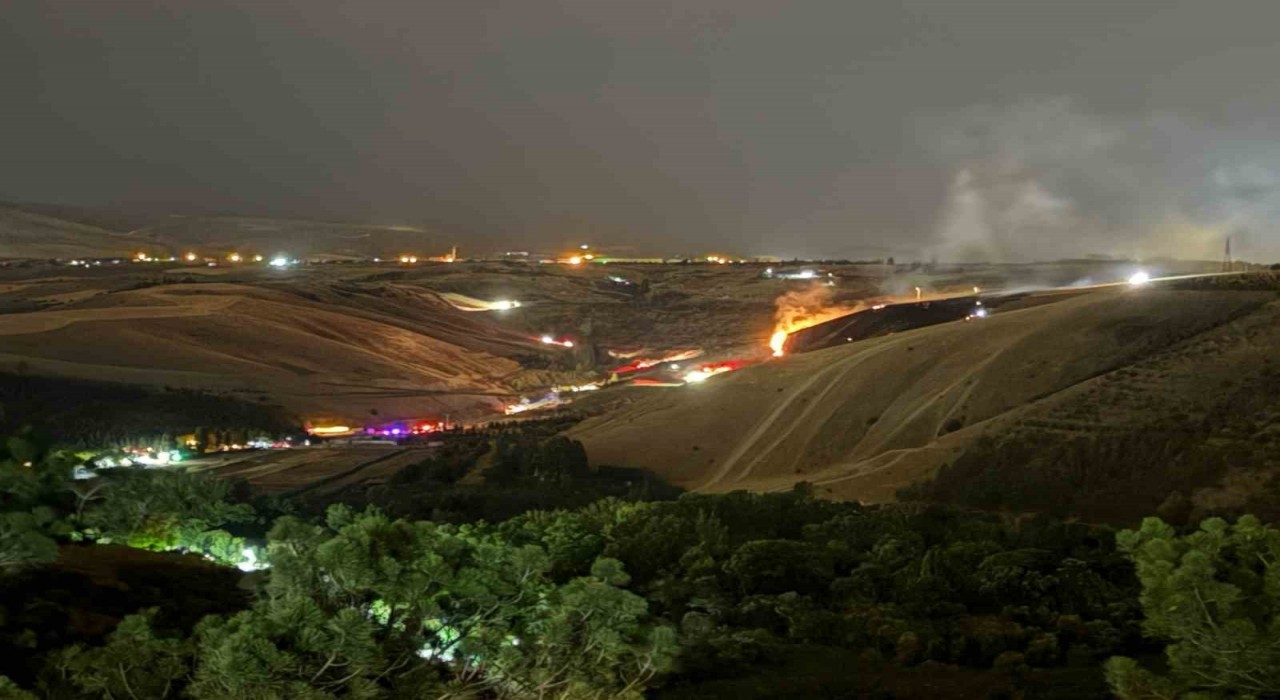 Eymir Gölü yakınlarındaki otluk alanda çıkan yangın söndürüldü