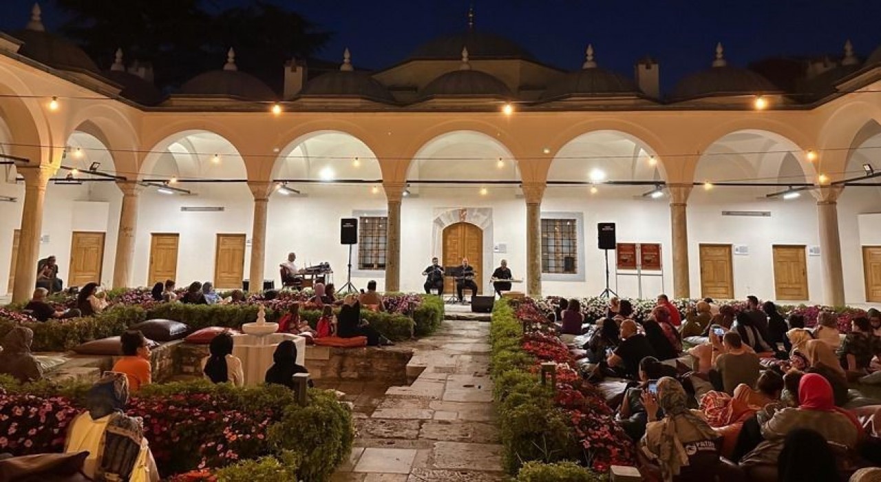 Fatih Belediyesi Türk musikisinin seçkin eserlerini sanatseverlerle buluşturuyor