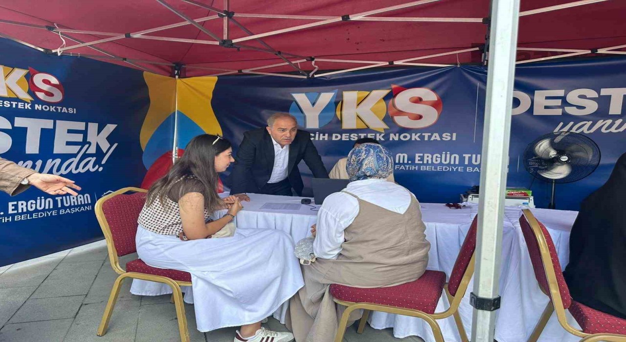 Fatih Belediyesinden üniversite adaylarına tercih desteği