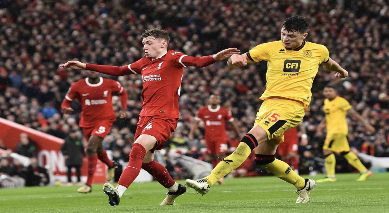 Feyenoord, savunmaya Anel Ahmedhodzic takviyesi yaptı