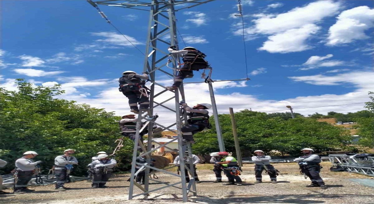 Fırat EDAŞtan saha çalışanlarına eğitim