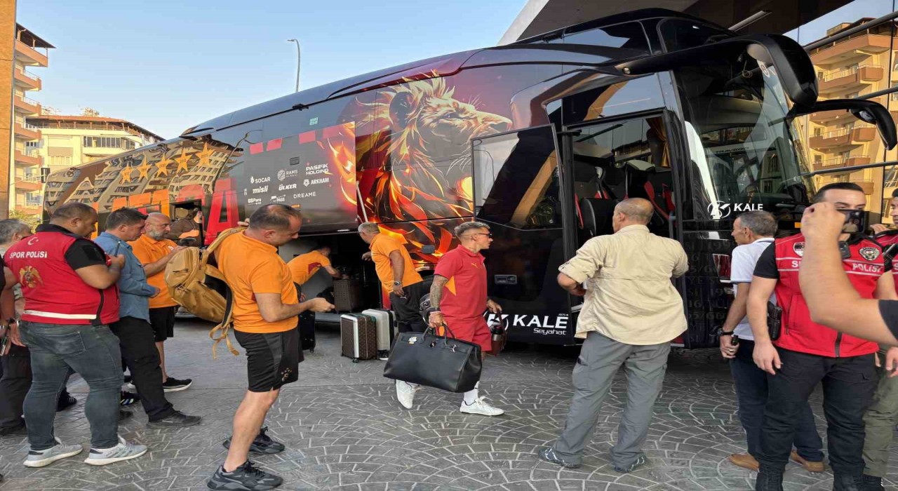 Galatasaray, ligin ilk maçı için Gaziantepte