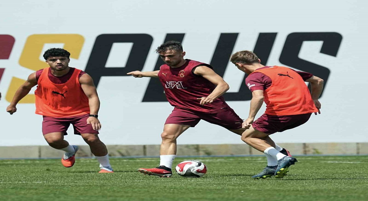 Galatasarayda, Kayserispor mesaisi devam etti