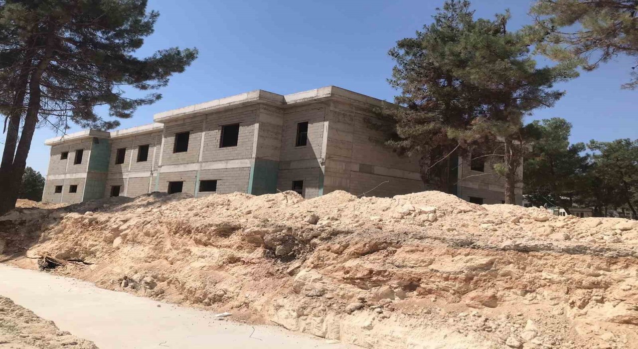 Gaziantep Büyükşehir, Türkiyenin en büyük ve kapsamlı alzaymır merkezini hizmete alıyor