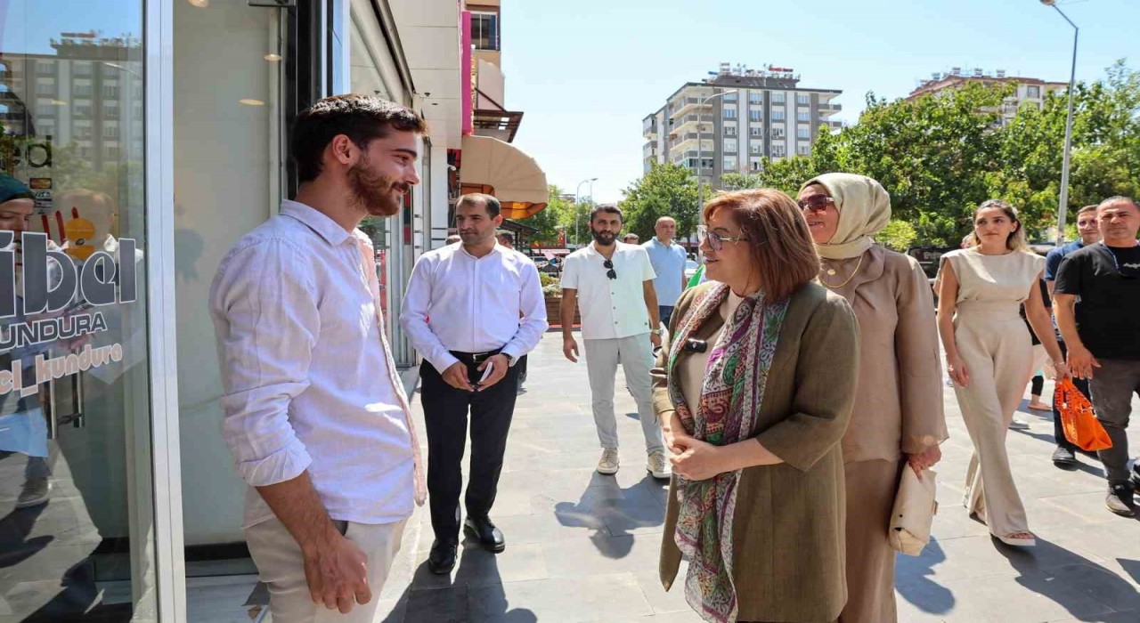 Gaziantep Büyükşehirden kent genelinde asfalt seferberliği