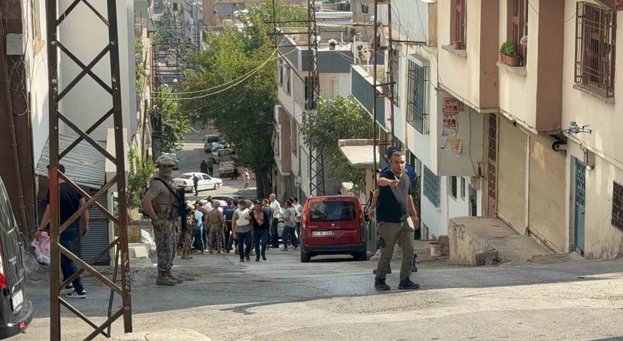 Gaziantepte sıcak saatler: Eşini darp eden cinayet firarisi özel hareket operasyonuyla yakalandı