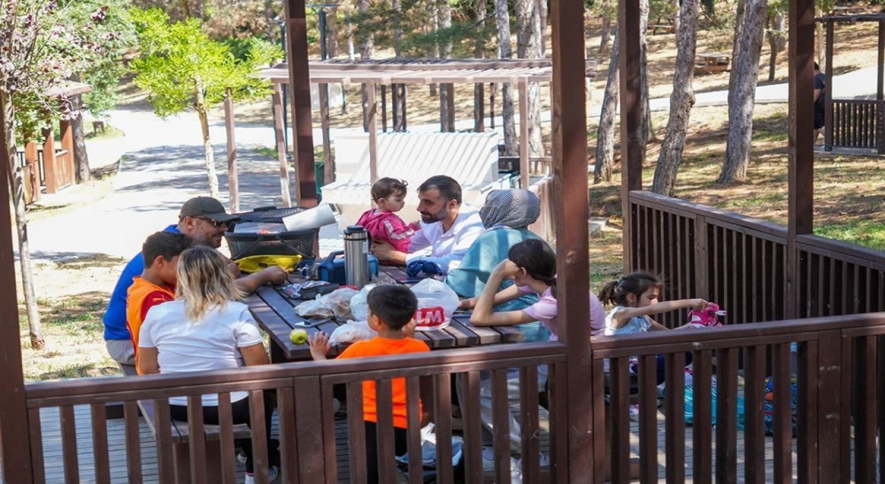 Gaziosmanpaşa Millet Bahçesi yeniden vatandaşların hizmetine açıldı