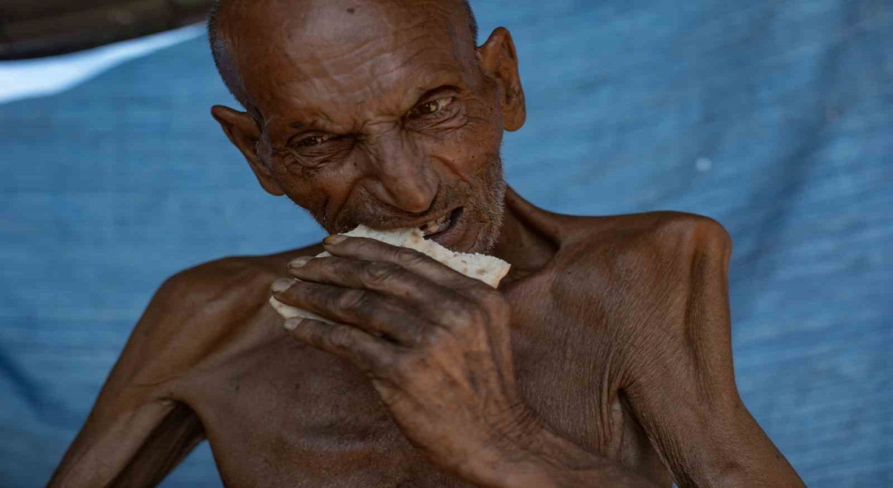 Gazzede 5 sivil daha açlık nedeniyle hayatını kaybetti