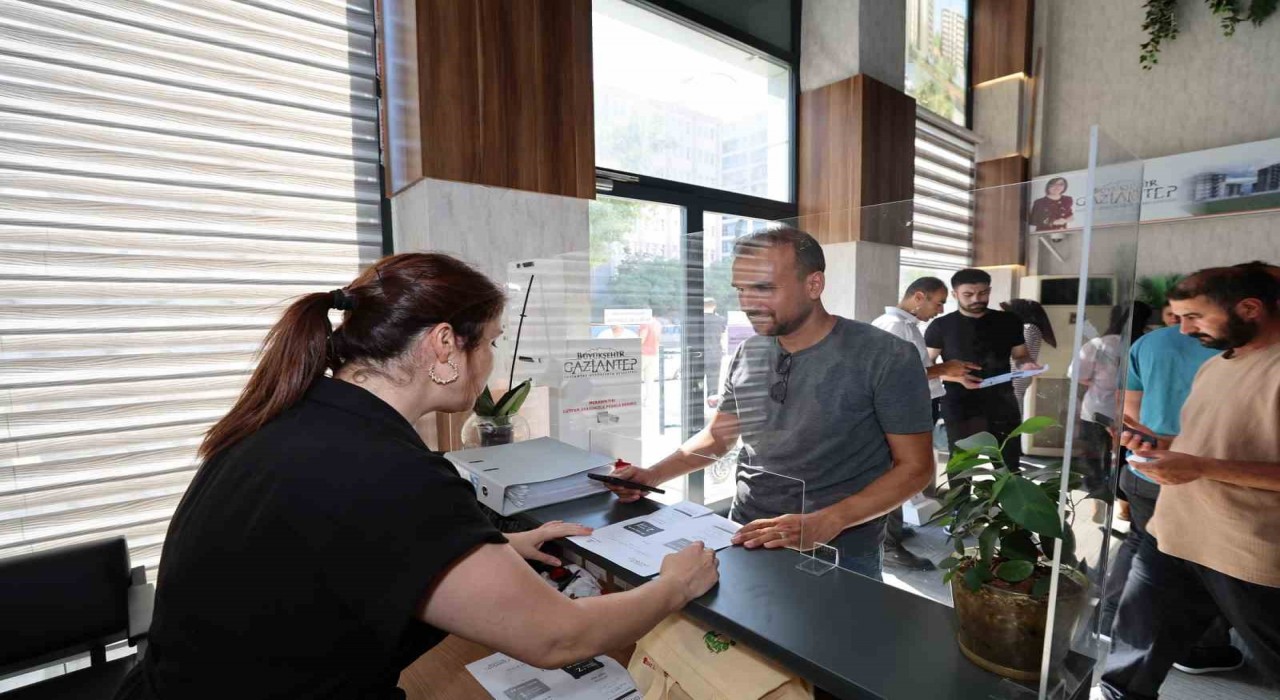 GBB Konut çekilişsiz kurasız ev sahibi yapıyor