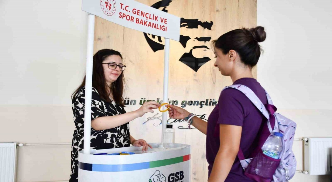 Gençler, Seyahatsever projesiyle Balıkesiri keşfediyor