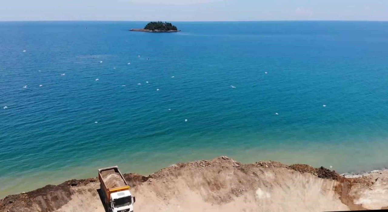 Giresunda Karadenizin kıyısındaki çöplük, ekosistemi tehdit ediyor