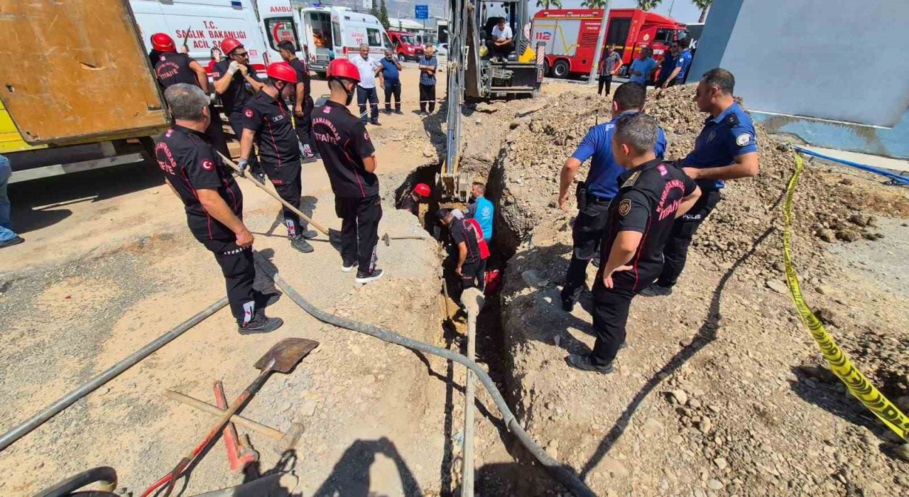 Göçükte kalan işçi kurtarıldı