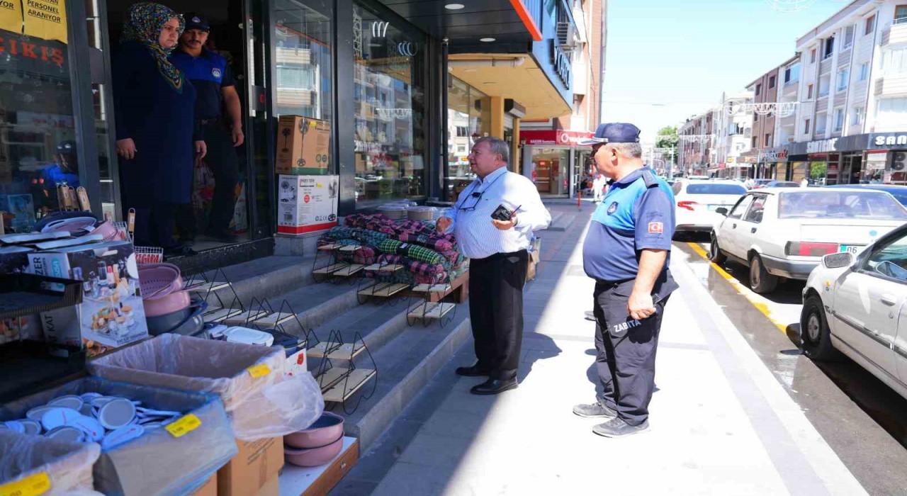 Gölbaşı Belediyesinden kaldırım işgallerine karşı denetim