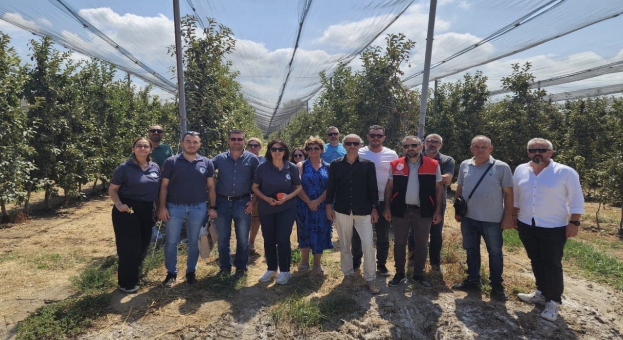 Gönende kahverengi kokarca zararlısına karşı eğitim verildi
