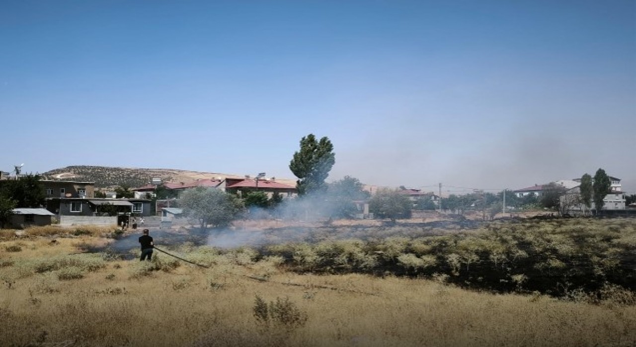 Güroymakta 10 hektarlık alan yandı
