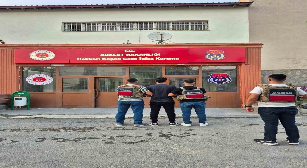 Hakkaride kesinleşmiş hapis cezası olan 2 kişi yakalandı