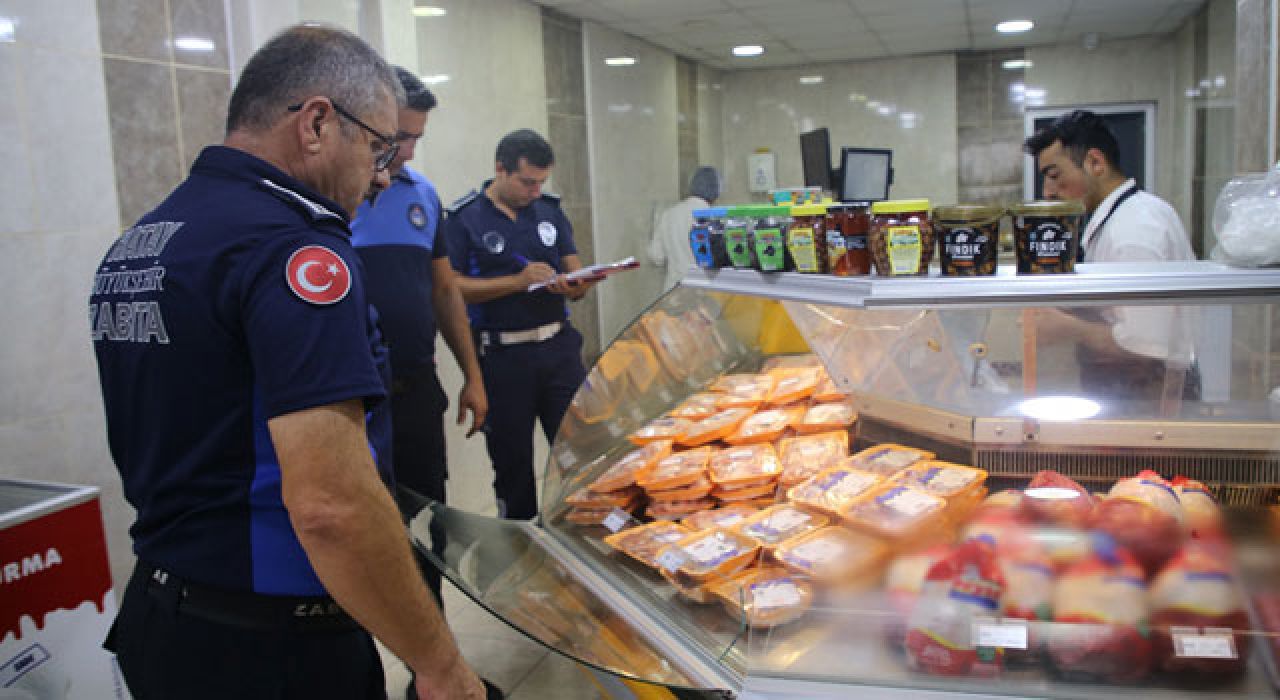Hatay Büyükşehir Belediyesi Gıda Denetimlerini Sürdürüyor