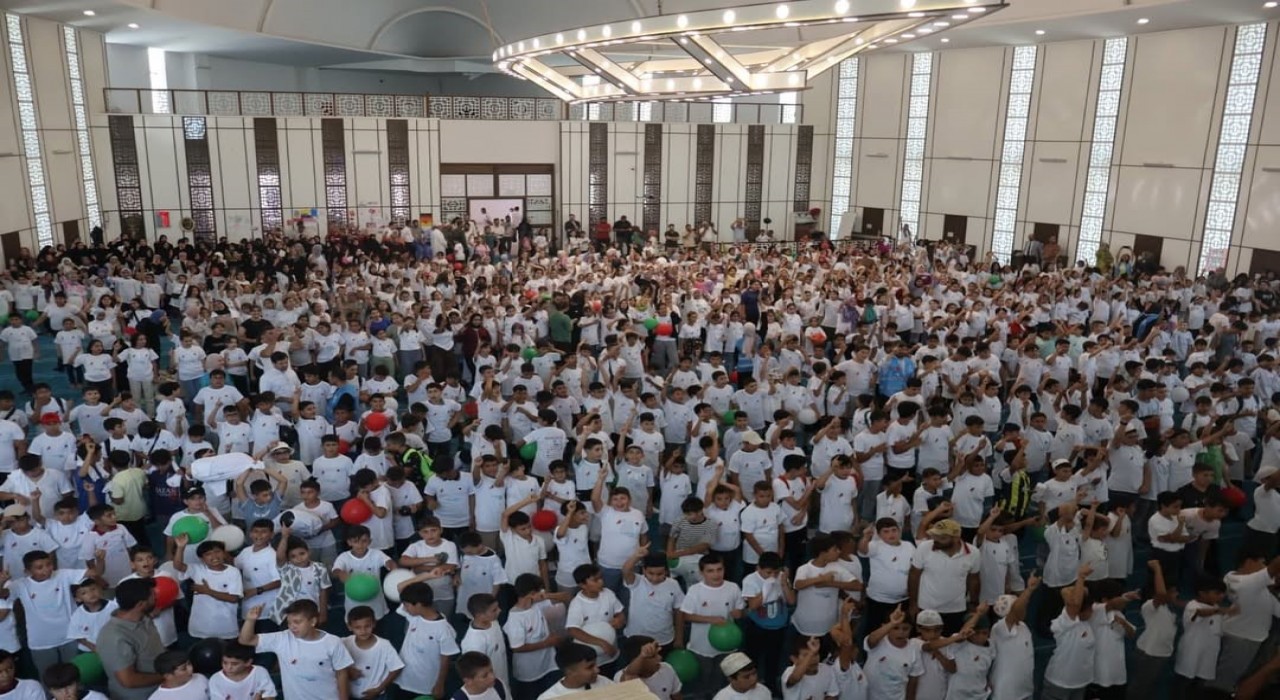 Hatayda 1500 kuran kursu öğrencisi camide buluştu