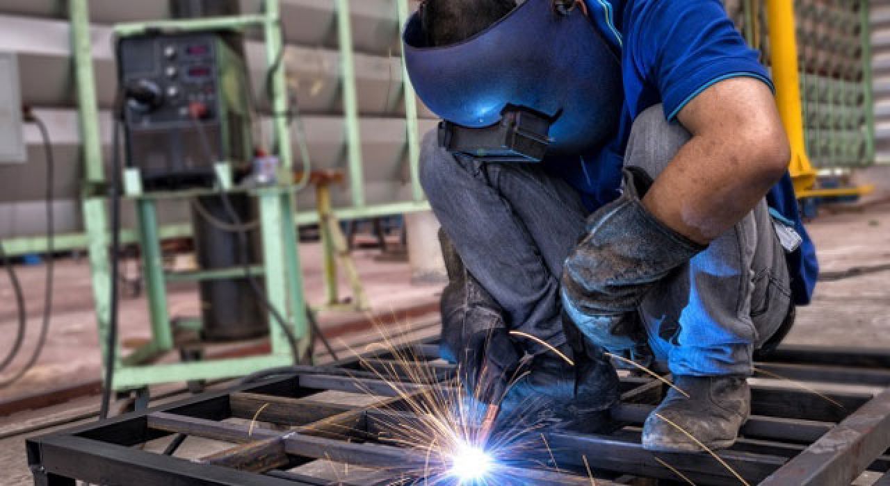 Hizmet Sektörü İstihdamda Önde, Ticaret Sektörü Ciroda Zirvede