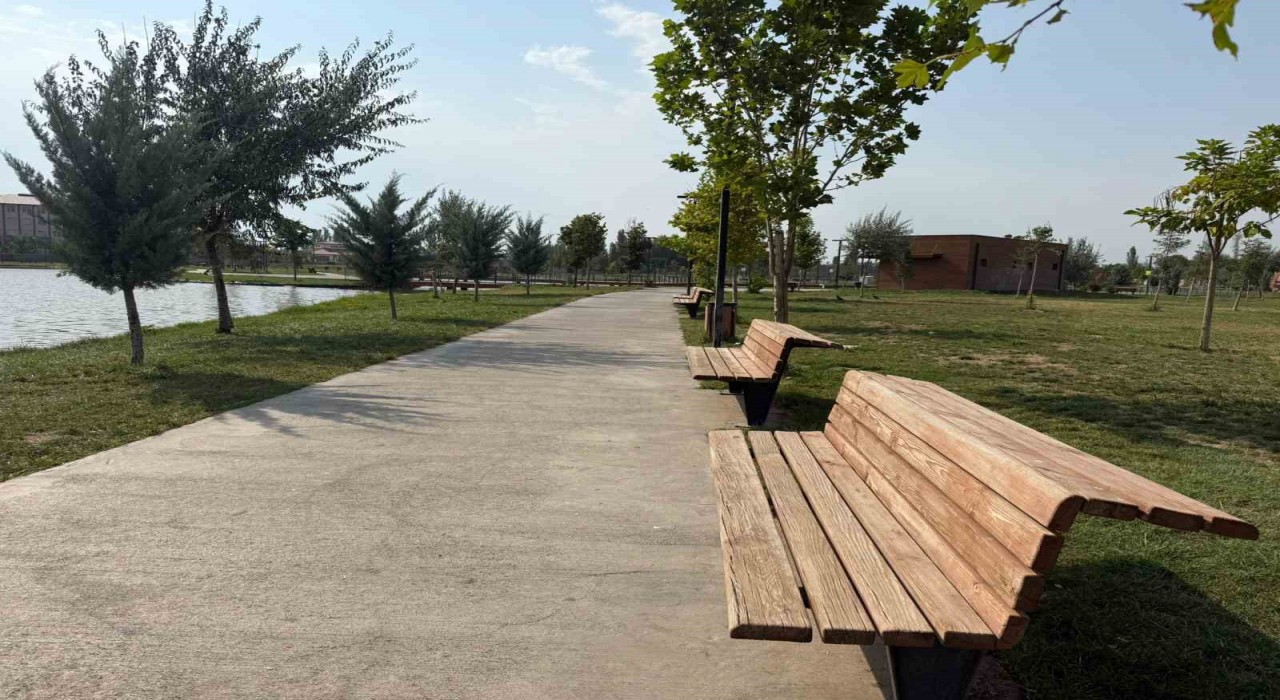 Iğdırda kavurucu sıcaklar etkili oldu, sokaklar boş kaldı