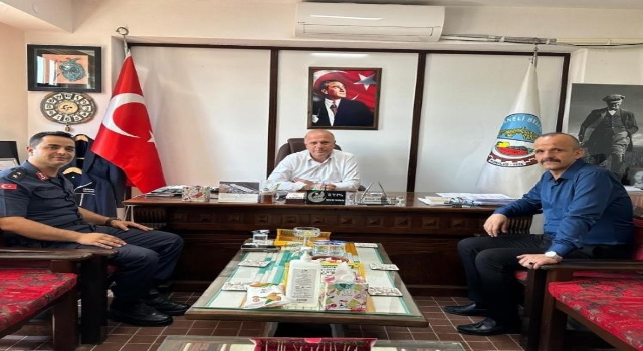 İlçe Jandarma Komutanı Soy, Belediye Başkanı Torunu makamında ziyaret etti