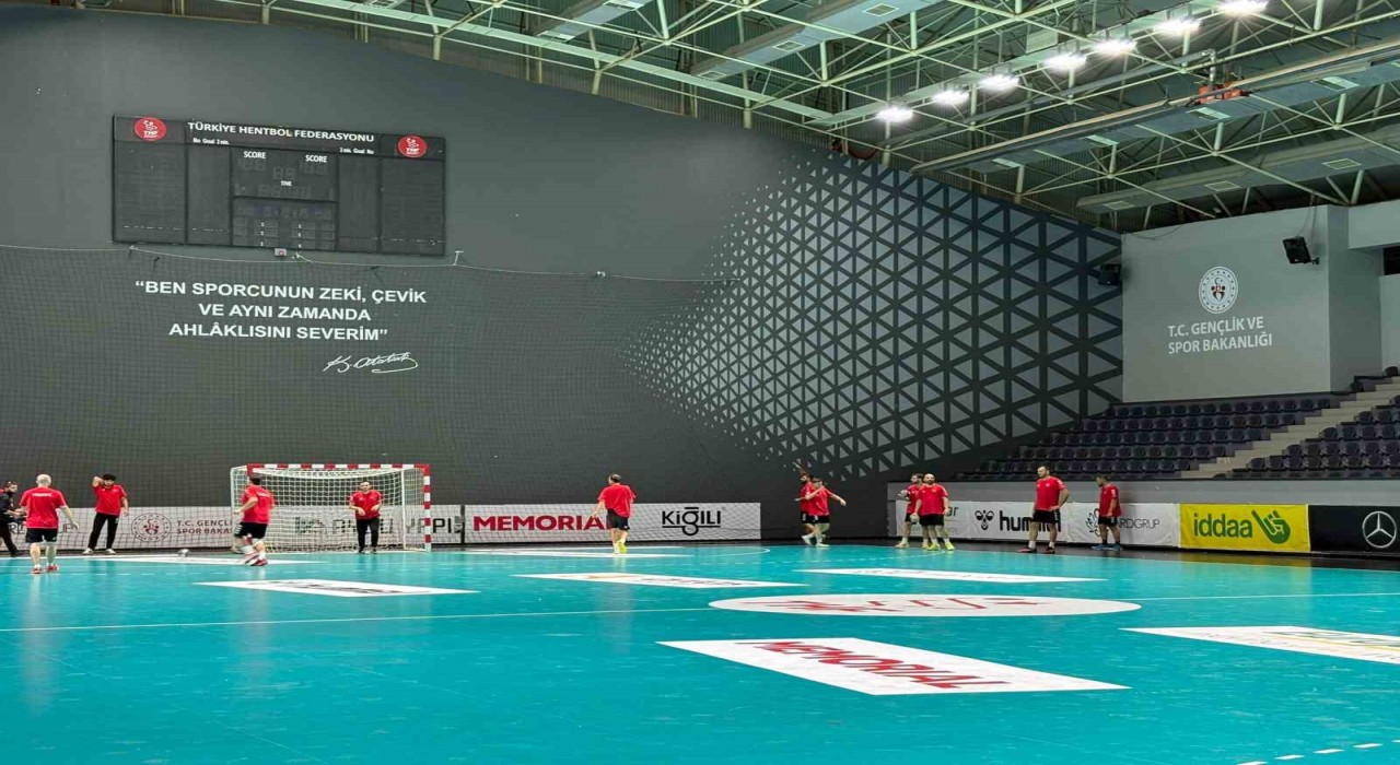 İşitme Engelliler A Milli Erkek Hentbol Takımı, olimpiyat hazırlıklarını sürdürüyor