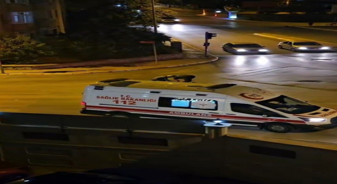 Ispartada ambulans şoföründen yaşlı pazarcıya yürekleri ısıtan yardım