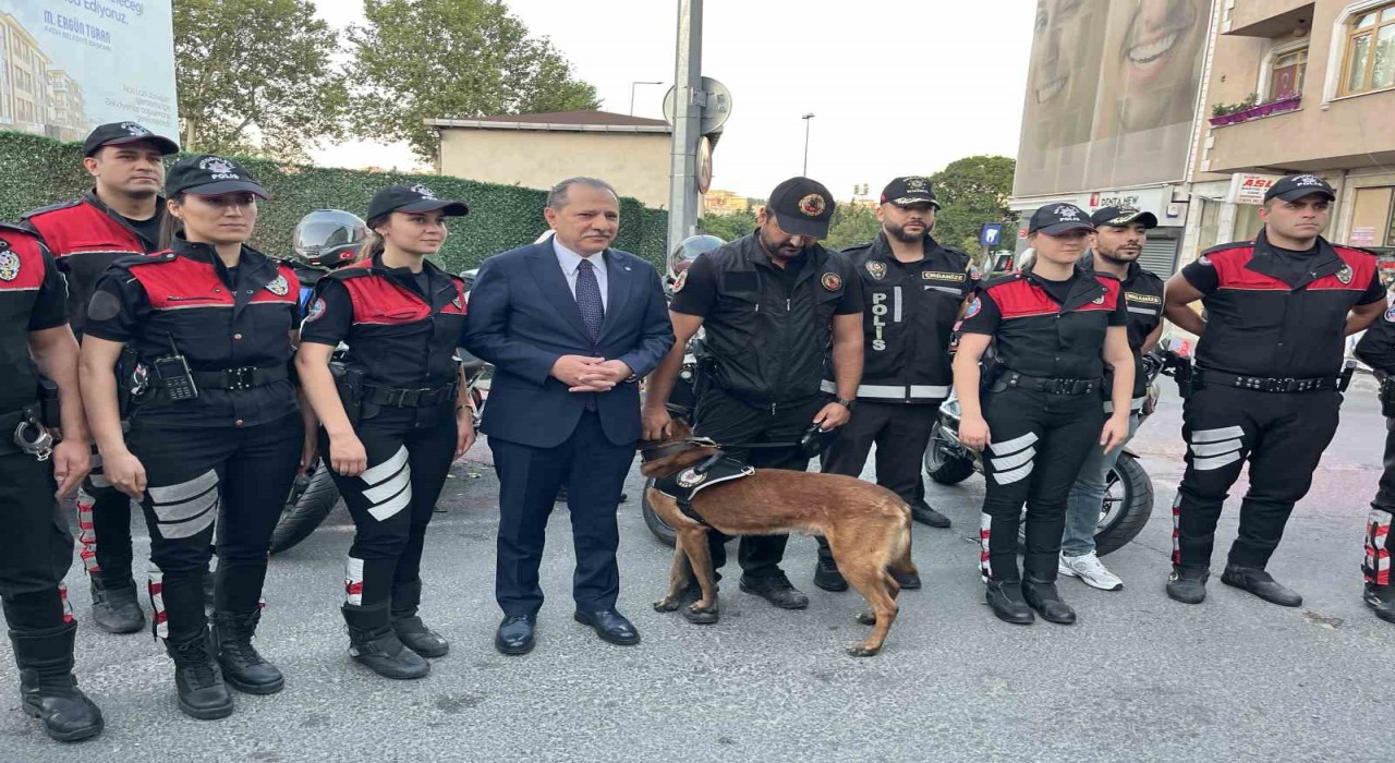 İstanbul Emniyet Müdürü Yıldız, Fatihte asayiş uygulamasını denetledi