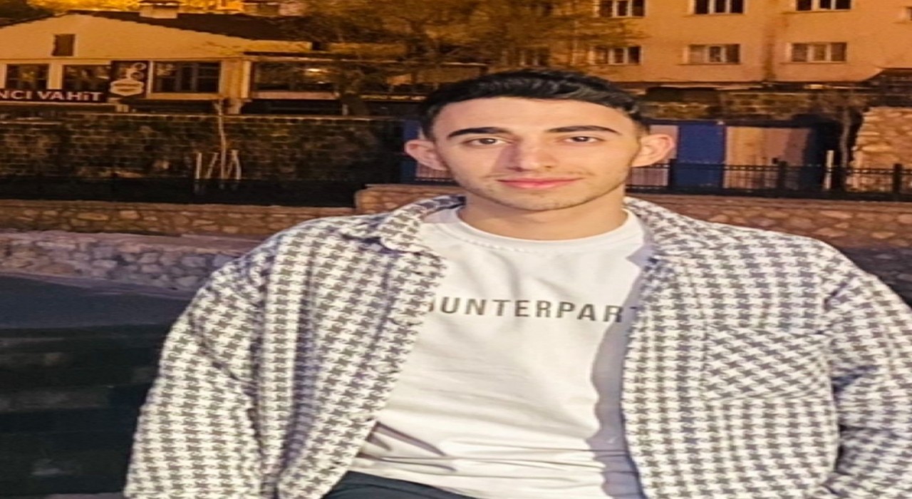 İstanbulda iş kazasında hayatını kaybeden genç Siirtte defnedildi