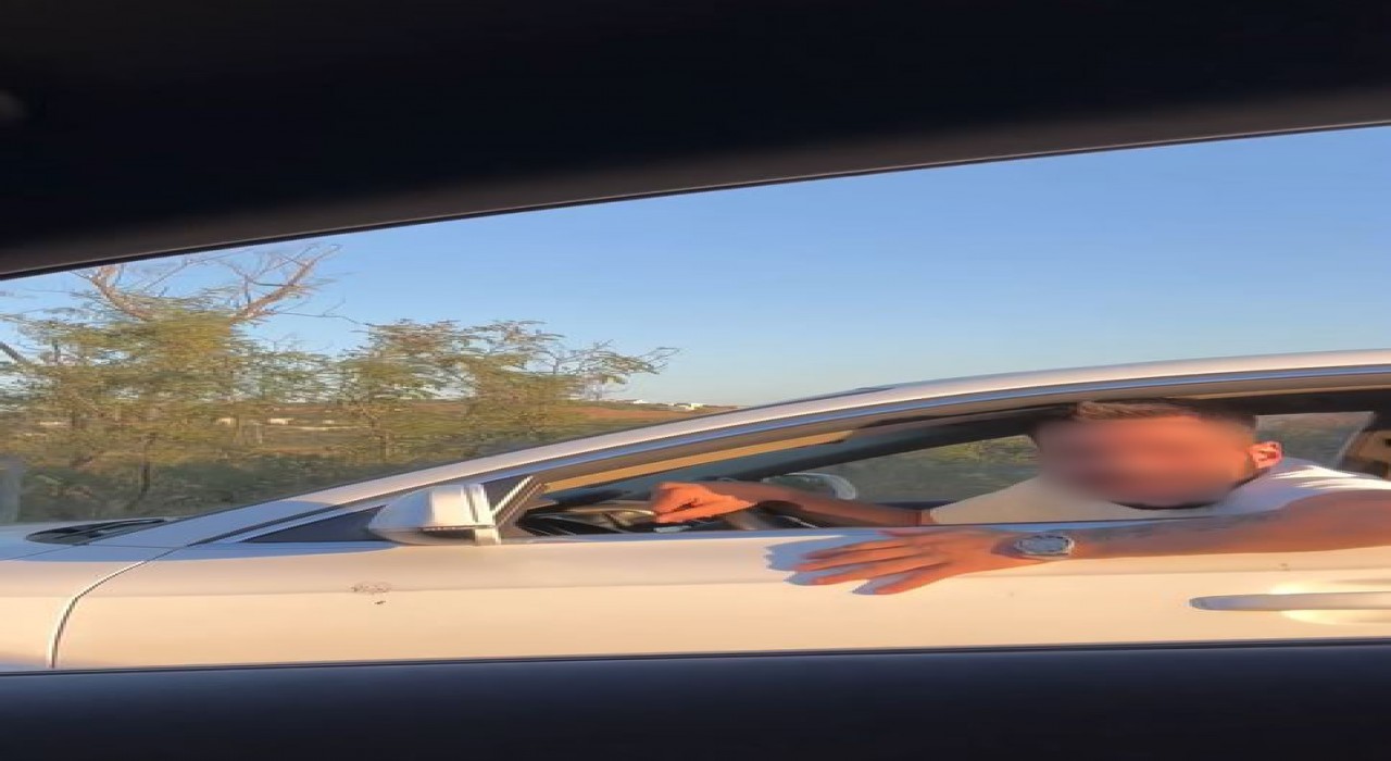 İstanbulda makas atan sürücü trafiği tehlikeye soktu