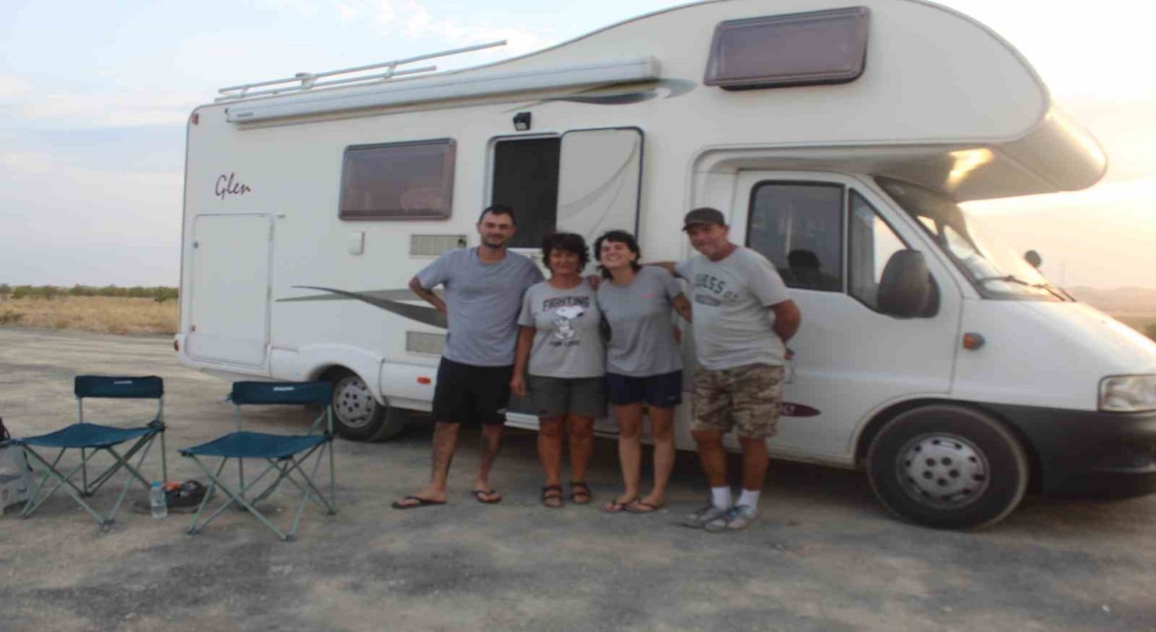 İtalyan aile Meke Gölüne hayran kaldı