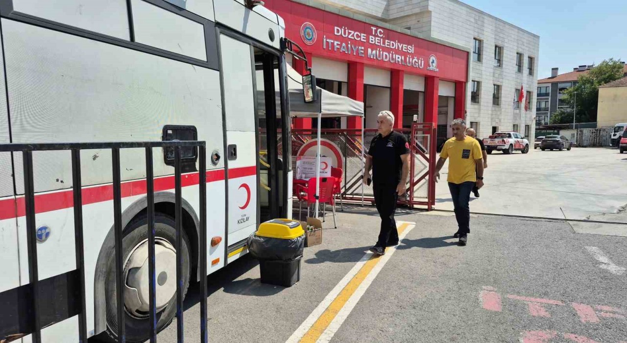 İtfaiyeciler bu defa kan için seferber oldu