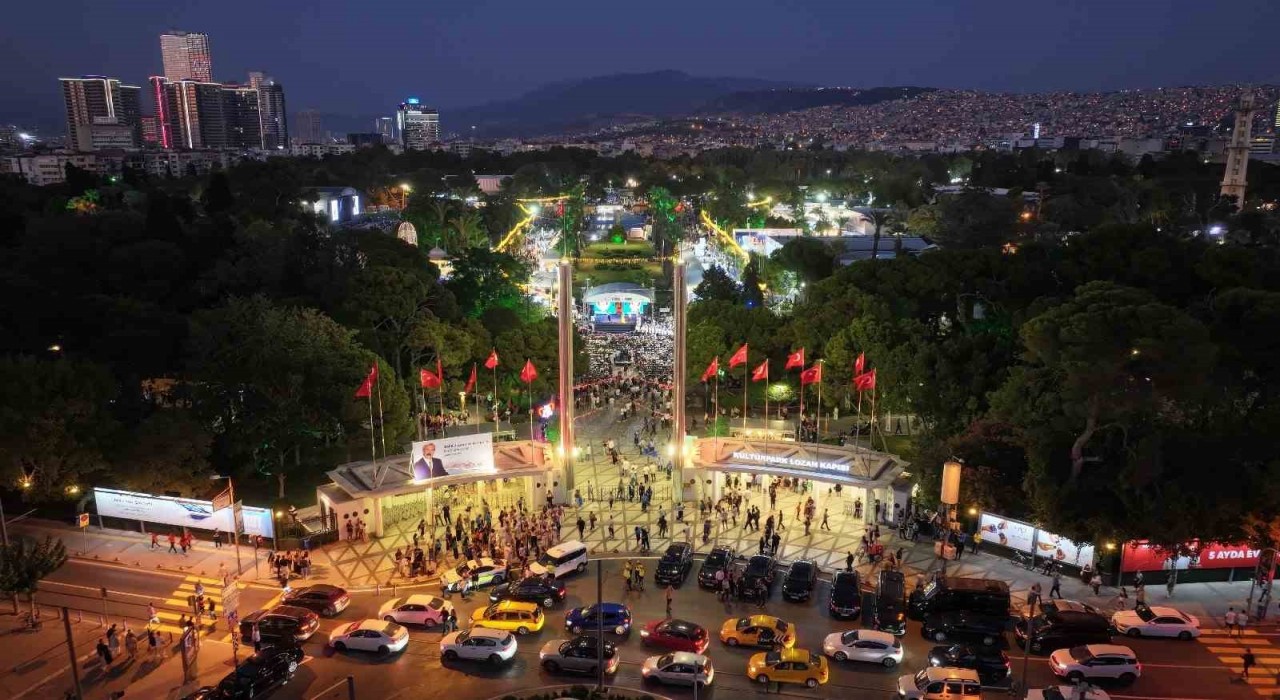 İzmir Enternasyonal Fuarı 94. kez kapılarını açtı