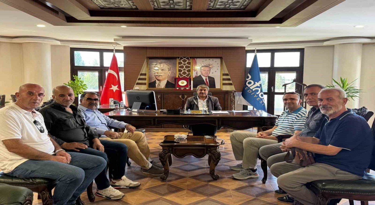 İzmir Patnoslular Derneğinden Başkan Taşkına Ziyaret