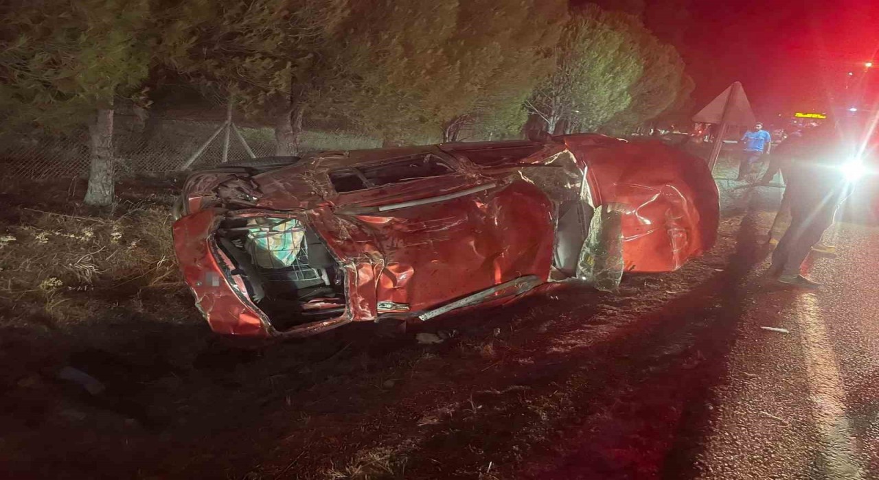 İzmirde feci kaza: 4 ağır yaralı