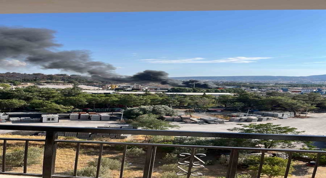 İzmirde katı atık merkezinde yangın paniği