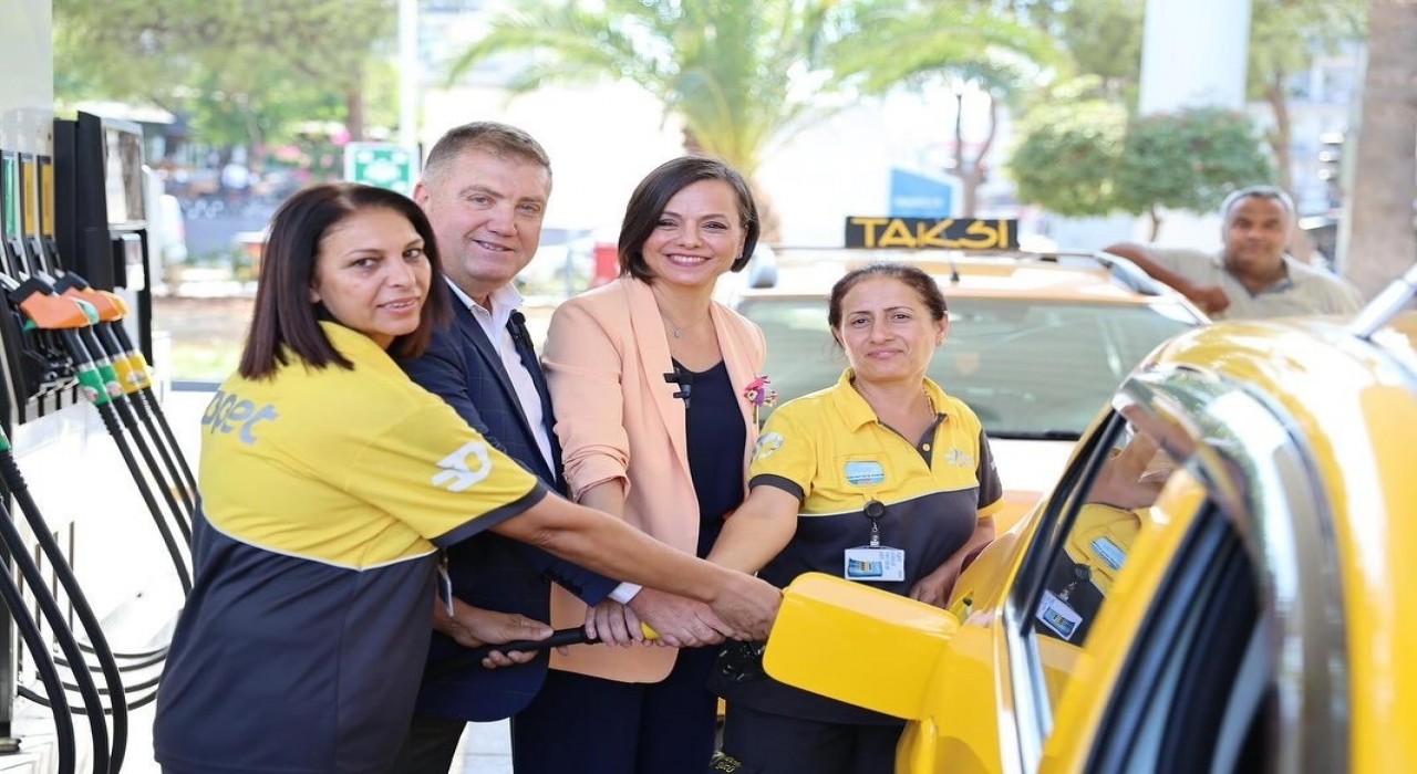 İzmirde, taksici esnafına akaryakıtta indirim desteği