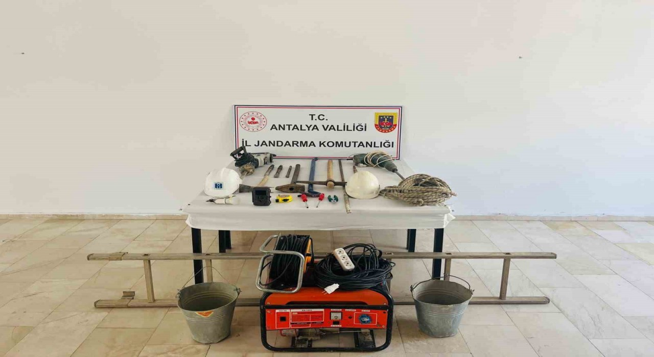 Jandarma, Serikte definecileri suçüstü yakaladı