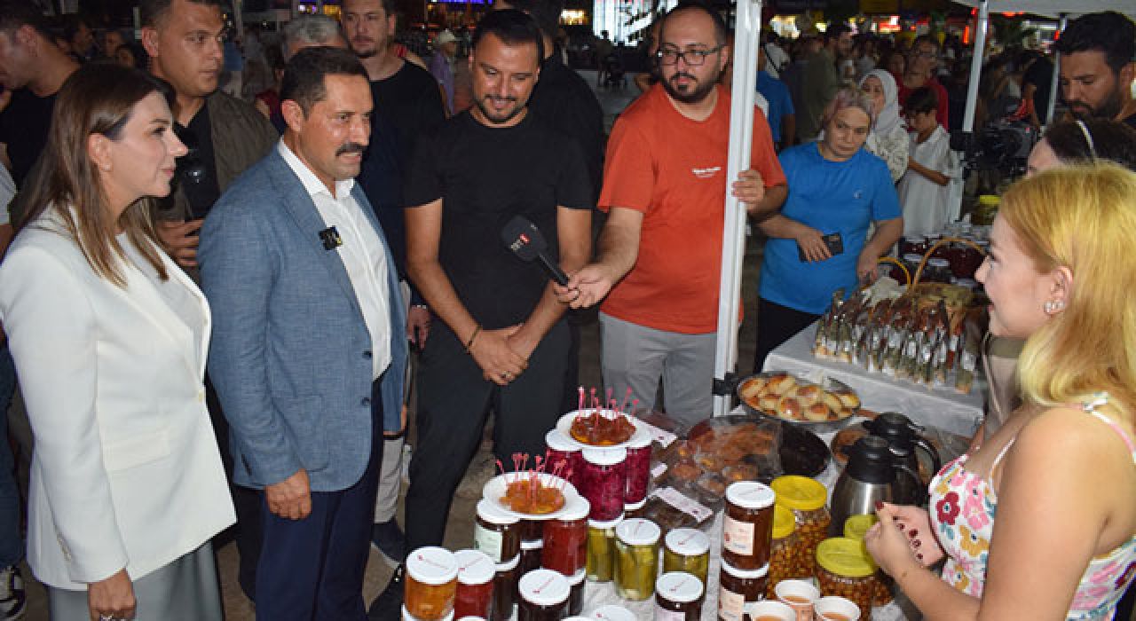 Kadın El Emeği Pazarı Arsuz’da Ziyaretçilerini Ağırlıyor