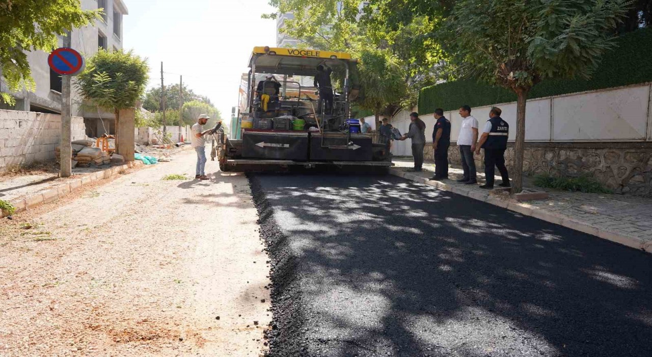 Kahtada cadde ve sokaklar yenileniyor